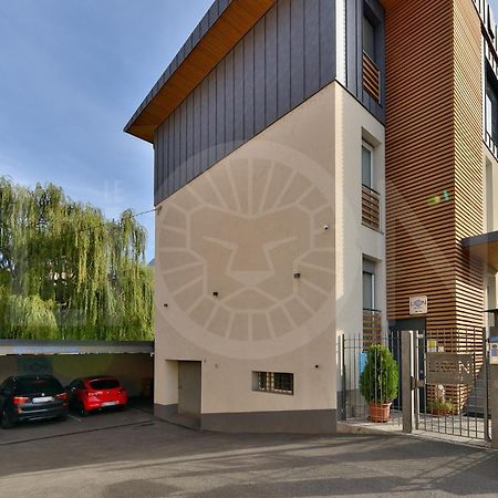 Le Lion Apartments - Bike & Ski Аоста Екстер'єр фото